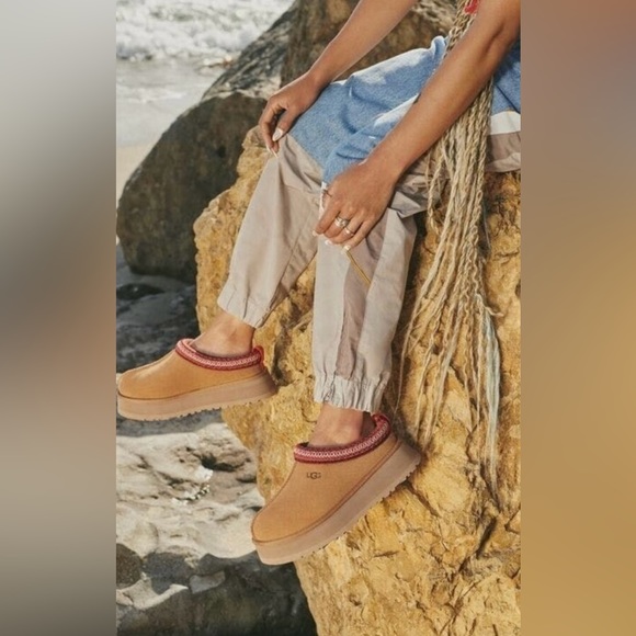 UGG  Tazz Suede Mule Slippers - Picture 14 of 16